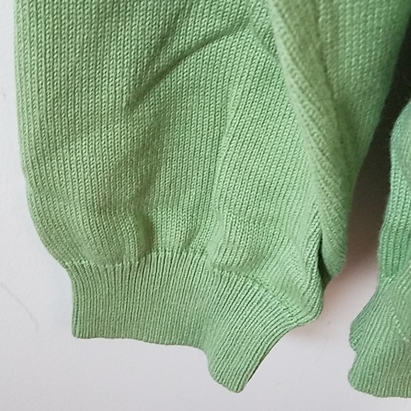 IZOD Golf long sleeve tee. Green, XL - Picture 5 of 8